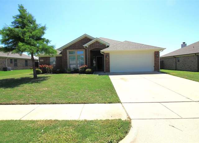 Property at 709 W Sheila Cir, Joshua, TX 76058, 4 beds, 2 baths