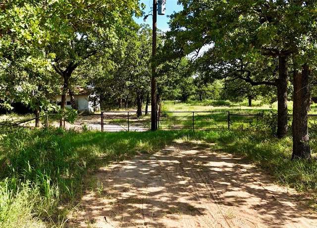 Property at 120 Nocona Dr, Nocona, TX 76255