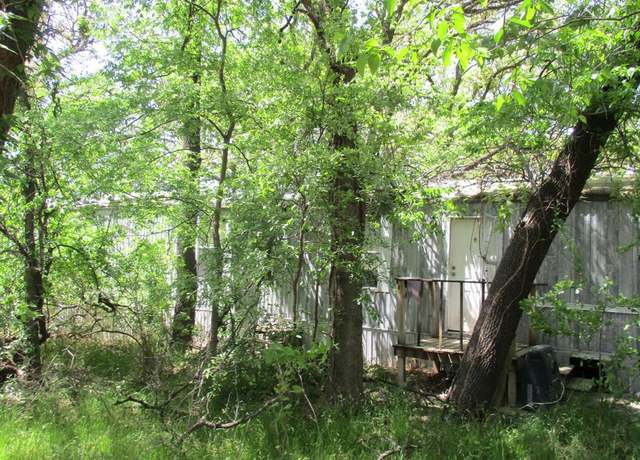 Property at 6613 Oakwood Lake Ct, Granbury, TX 76049, 3 beds, 2 baths