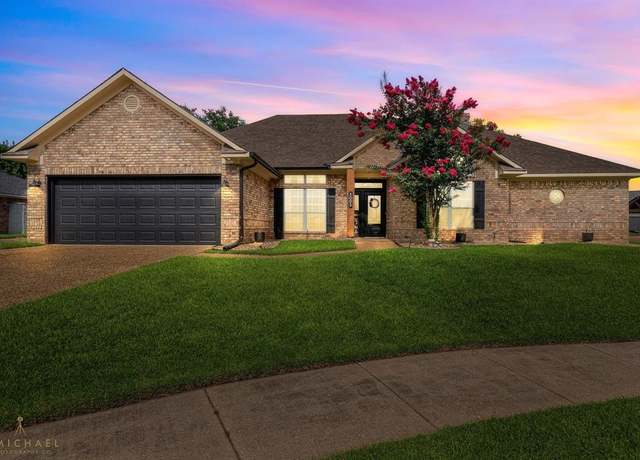 Property at 5005 Oak Aly, Bossier City, LA 71112, 4 beds, 3 baths