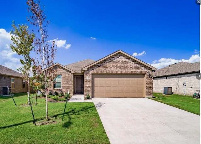 Property at 1418 Brindle Dr, Greenville, TX 75402, 3 beds, 2 baths