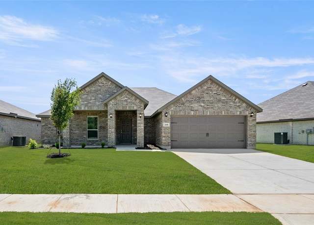 Property at 2608 Streamside Dr, Burleson, TX 76028, 4 beds, 2 baths