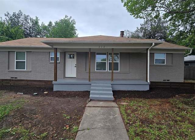 Property at 212 Parkview Dr, Arlington, TX 76010, 3 beds, 2.5 baths