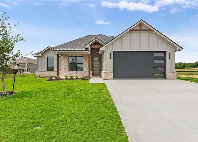 Property at 8008 Jubilee Rd, Waco, TX 76708, 3 beds, 2 baths