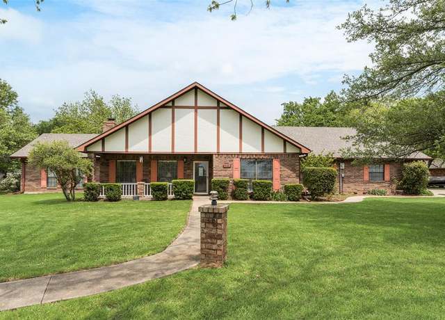 Property at 1219 Kiowa Dr E, Gainesville, TX 76240, 3 beds, 2 baths