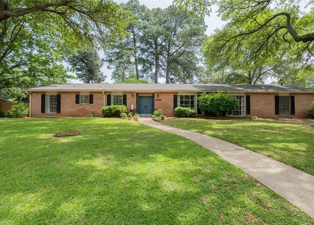 Property at 1900 Franklin Dr, Longview, TX 75601, 4 beds, 3 baths
