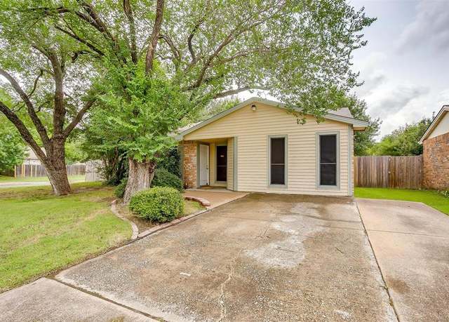 Property at 7228 Wayfarer Trl, Fort Worth, TX 76137, 4 beds, 2 baths