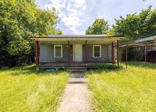 Property at 914 W Angeline St, Groesbeck, TX 76642, 2 beds, 1 bath