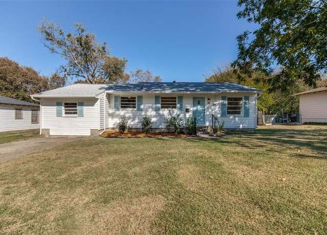Property at 814 Nash St, Rockwall, TX 75087, 3 beds, 2 baths