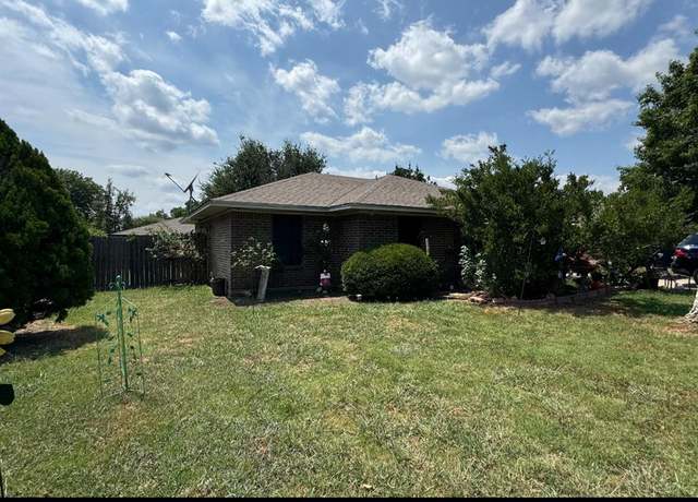 Property at 821 Jennifer Ct, Sanger, TX 76266, 3 beds, 1.5 baths
