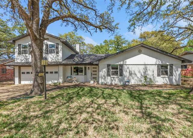 Property at 1515 Cherokee St, Arlington, TX 76012, 4 beds, 3 baths
