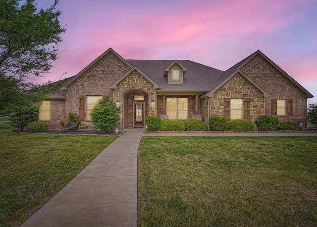 Property at 8001 Canyon Ridge Dr, Godley, TX 76044, 4 beds, 2.5 baths