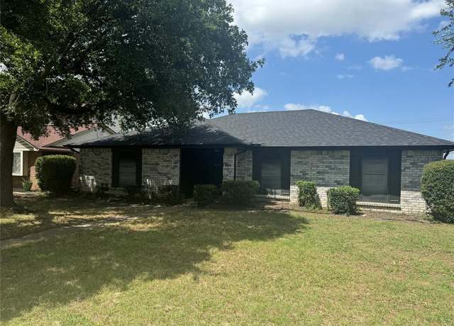 Property at 3804 Farrington St, Mesquite, TX 75150, 3 beds, 2.5 baths