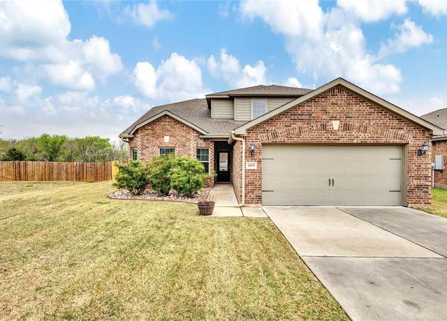 Property at 1415 Park Trails Blvd, Princeton, TX 75407, 4 beds, 2.5 baths