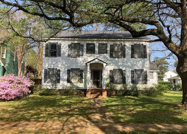 Property at 3663 Fairfield Ave, Shreveport, LA 71104, 4 beds, 2.5 baths