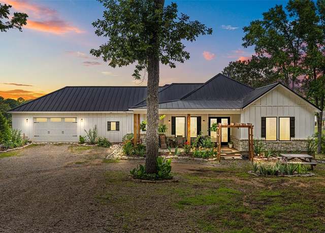 Property at 24016 Wild Flower Cir, Lindale, TX 75771, 3 beds, 3.5 baths