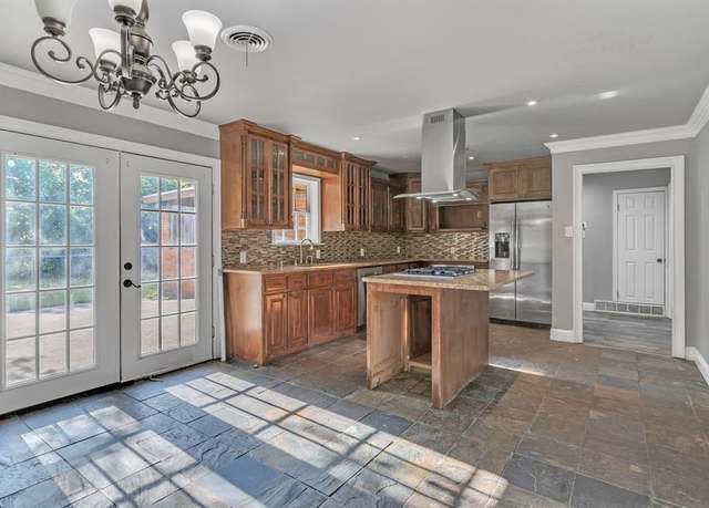 Property at 3510 Reeves St, North Richland Hills, TX 76117, 3 beds, 2 baths