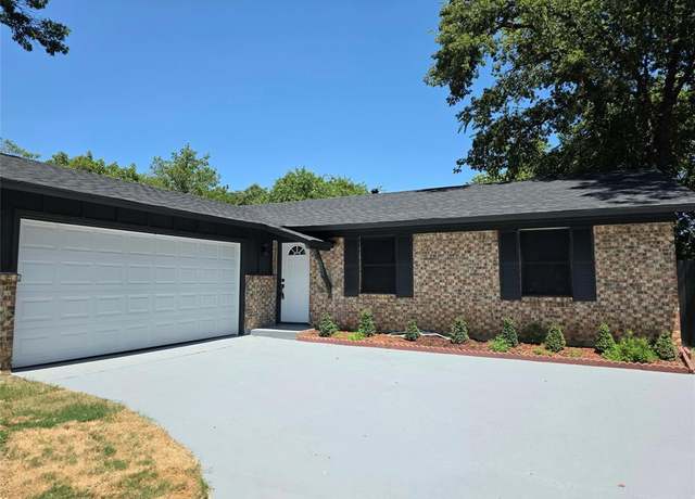 Property at 1824 Westchester St, Denton, TX 76201, 4 beds, 3 baths