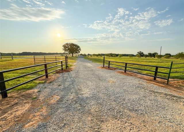 Property at 167 County Road 1475, Alvord, TX 76225
