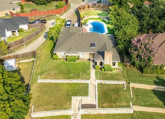 Property at 3714 Queenswood Ln, Garland, TX 75040, 3 beds, 2.5 baths