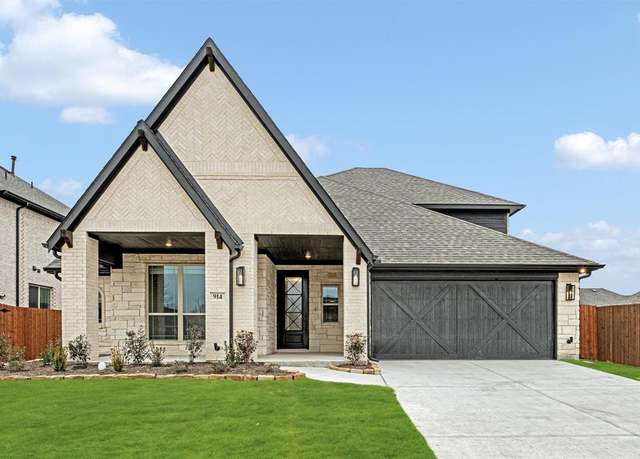 Property at 914 Cardinal Dr, Midlothian, TX 76065, 3 beds, 3 baths
