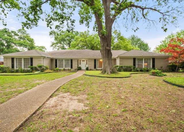 Property at 2016 Glenwood Cir, Corsicana, TX 75110, 4 beds, 3 baths