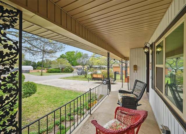 Property at 6316 Circle Trl, Lake Worth, TX 76135, 3 beds, 2.5 baths