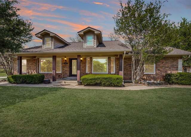 Property at 9807 Ravenswood Rd, Granbury, TX 76049, 3 beds, 3 baths