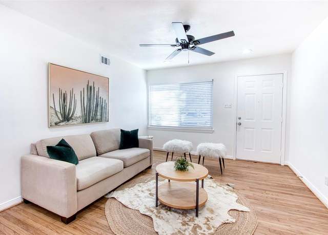 Property at 11521 Fernald Ave, Dallas, TX 75218, 3 beds, 1 bath