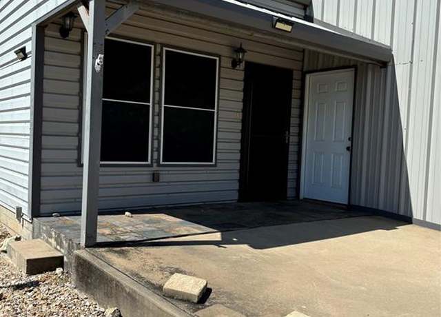 Property at 161 Big Bend Dr, Whitney, TX 76692, 1 bed, 1.5 baths