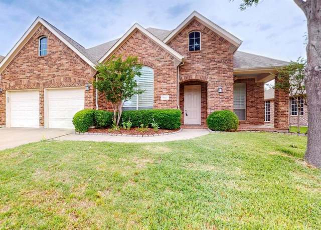 Property at 6115 Crestridge Ln, Sachse, TX 75048, 4 beds, 2.5 baths