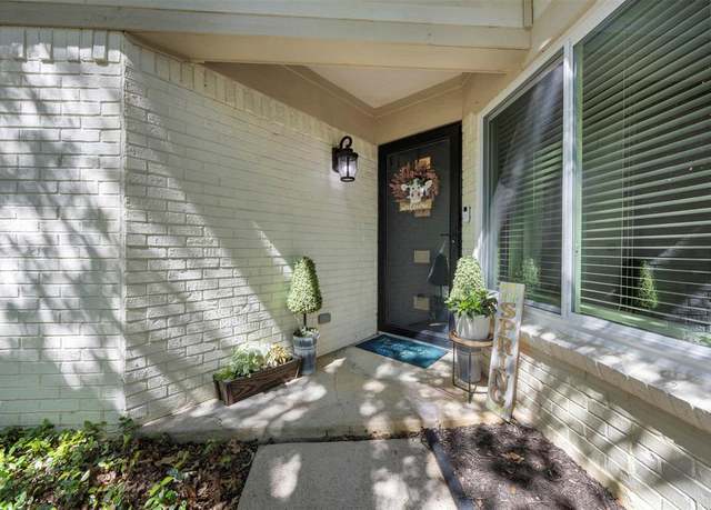 Property at 114 NE Timber Ridge Dr, Burleson, TX 76028, 3 beds, 2 baths