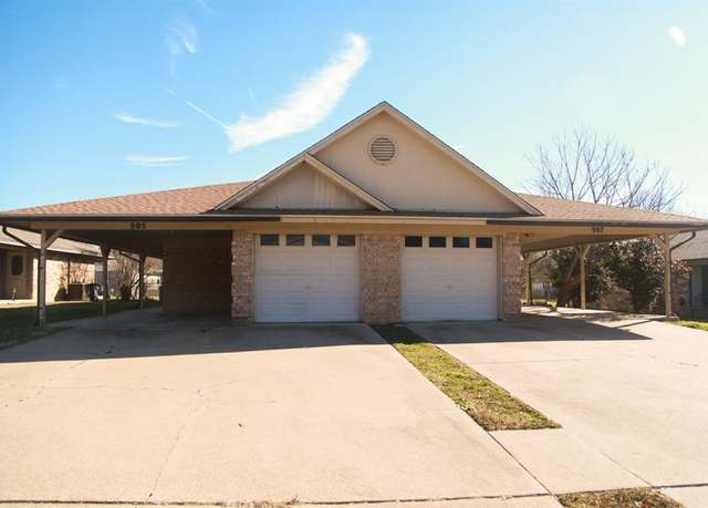 Property at 905-907 Terry Trl, Weatherford, TX 76086, 4 beds, 4 baths