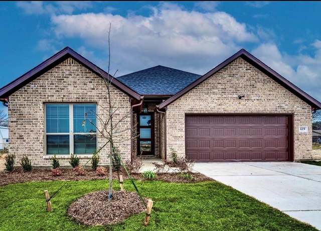 Property at 619 Escovedo Dr, Italy, TX 76651, 3 beds, 2 baths