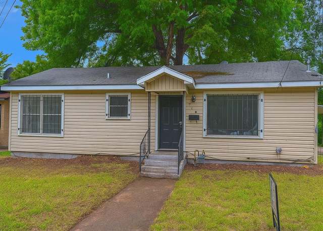 Property at 820 E Mitchell St, Waco, TX 76704, 2 beds, 1 bath