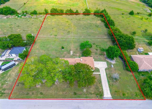 Property at 21 Hillview Dr, Heath, TX 75032, 4 beds, 2 baths