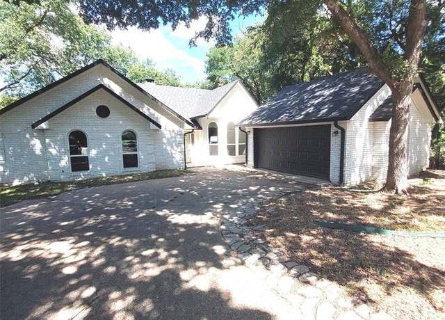 Property at 1902 Merrimac Trl, Garland, TX 75043, 4 beds, 2 baths