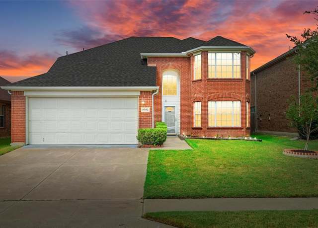 Property at 8500 Silverbell Ln, Fort Worth, TX 76140, 5 beds, 3.5 baths