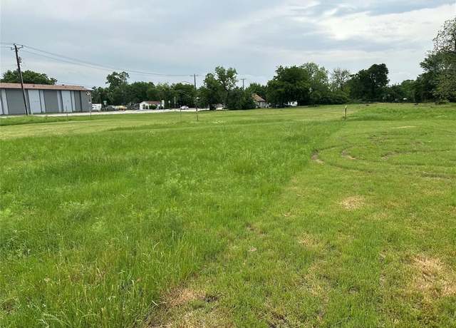 Property at 1516 E Robert St, Fort Worth, TX 76104
