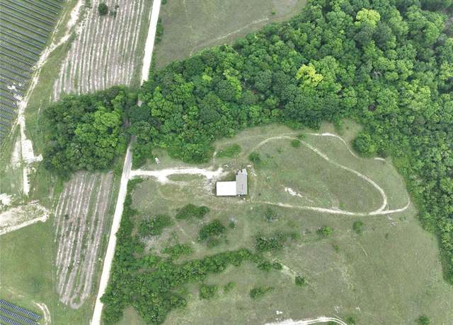 Property at 2800 Lakeview Dr E, Carls Corner, TX 76670