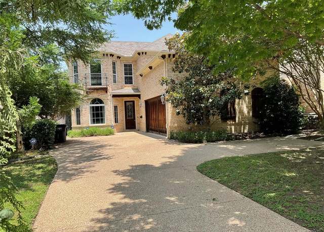 Property at 5704 El Campo Ave, Fort Worth, TX 76107, 4 beds, 4.5 baths