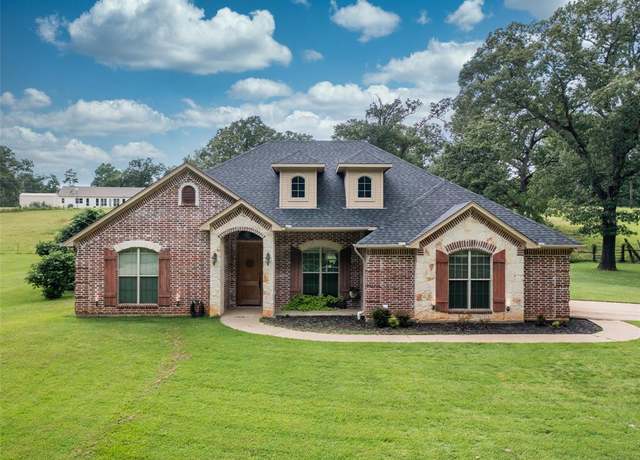 Property at 12398 County Road 1131, Flint, TX 75762, 3 beds, 2 baths