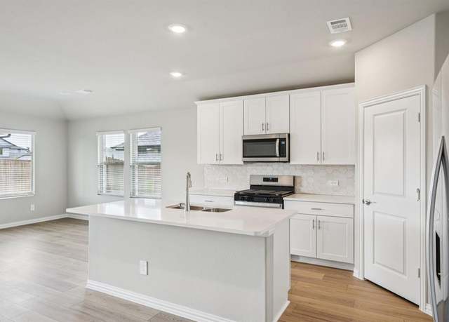 Property at 1861 Gallop Rd, Seagoville, TX 75159, 4 beds, 3 baths