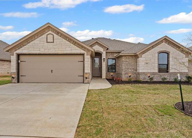 Property at 700 Jameson, Springtown, TX 76082, 4 beds, 2 baths