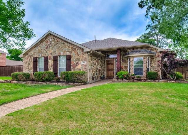 Property at 1401 Corinth Bnd, Corinth, TX 76208, 4 beds, 2 baths