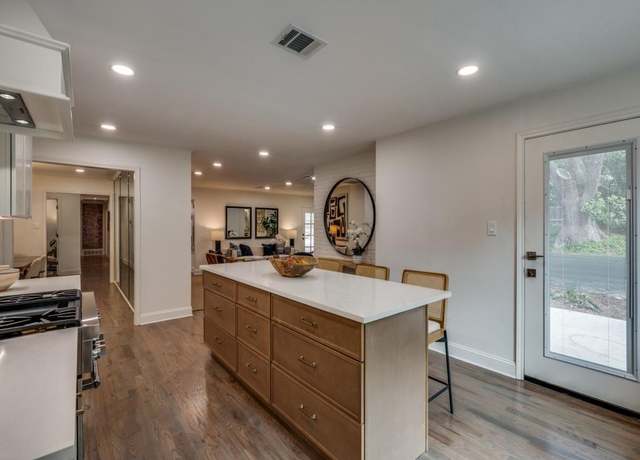Property at 4424 Riveridge Dr, Fort Worth, TX 76109, 4 beds, 4 baths