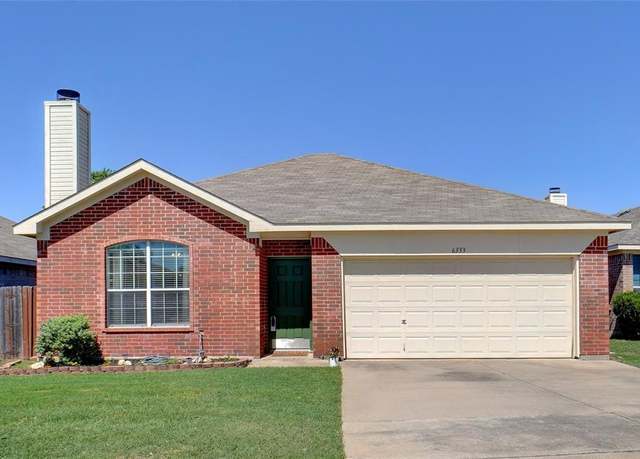Property at 6333 Downeast Dr, Fort Worth, TX 76179, 2 beds, 2 baths