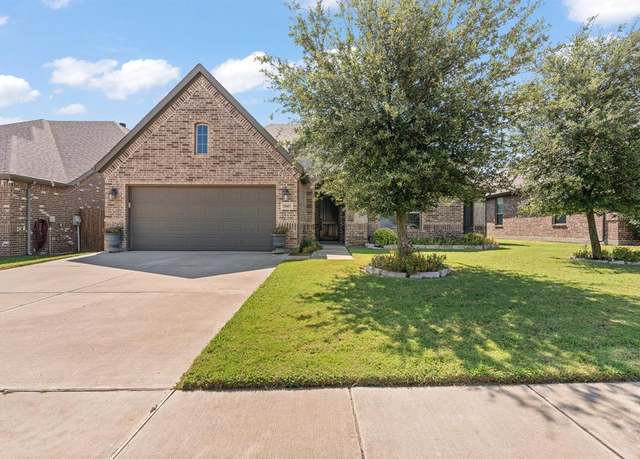 Property at 1643 Fraser Dr, Burleson, TX 76028, 3 beds, 2 baths