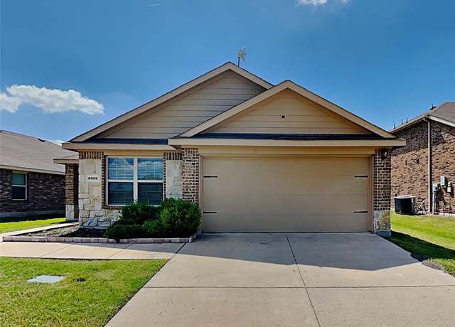 Property at 2002 Grimes Dr, Forney, TX 75126, 4 beds, 2 baths