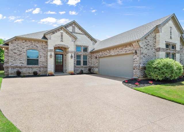 Property at 212 Rock Tree Ct, Mansfield, TX 76063, 4 beds, 2.5 baths